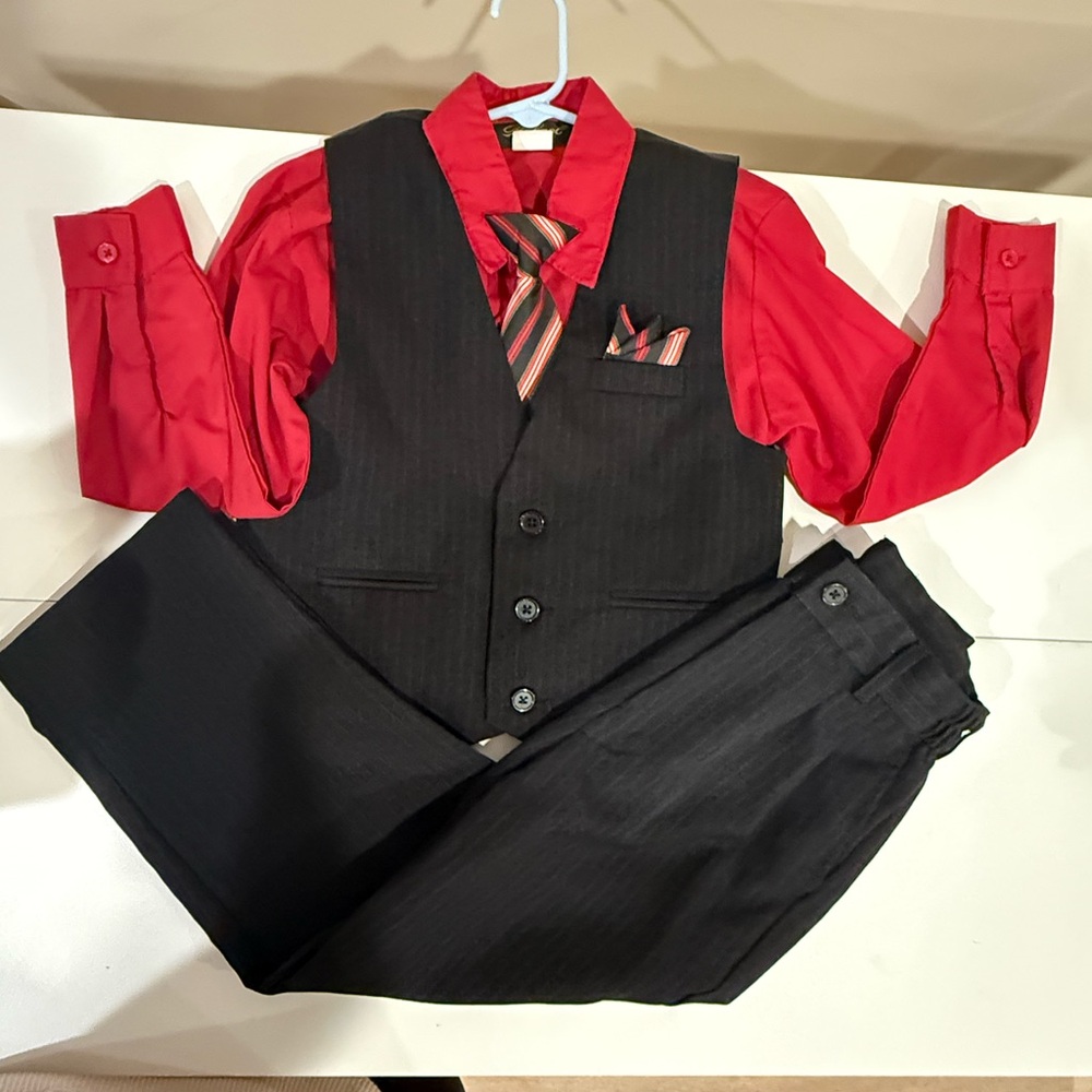 Boys Red Suit with Vest & Tie size 6